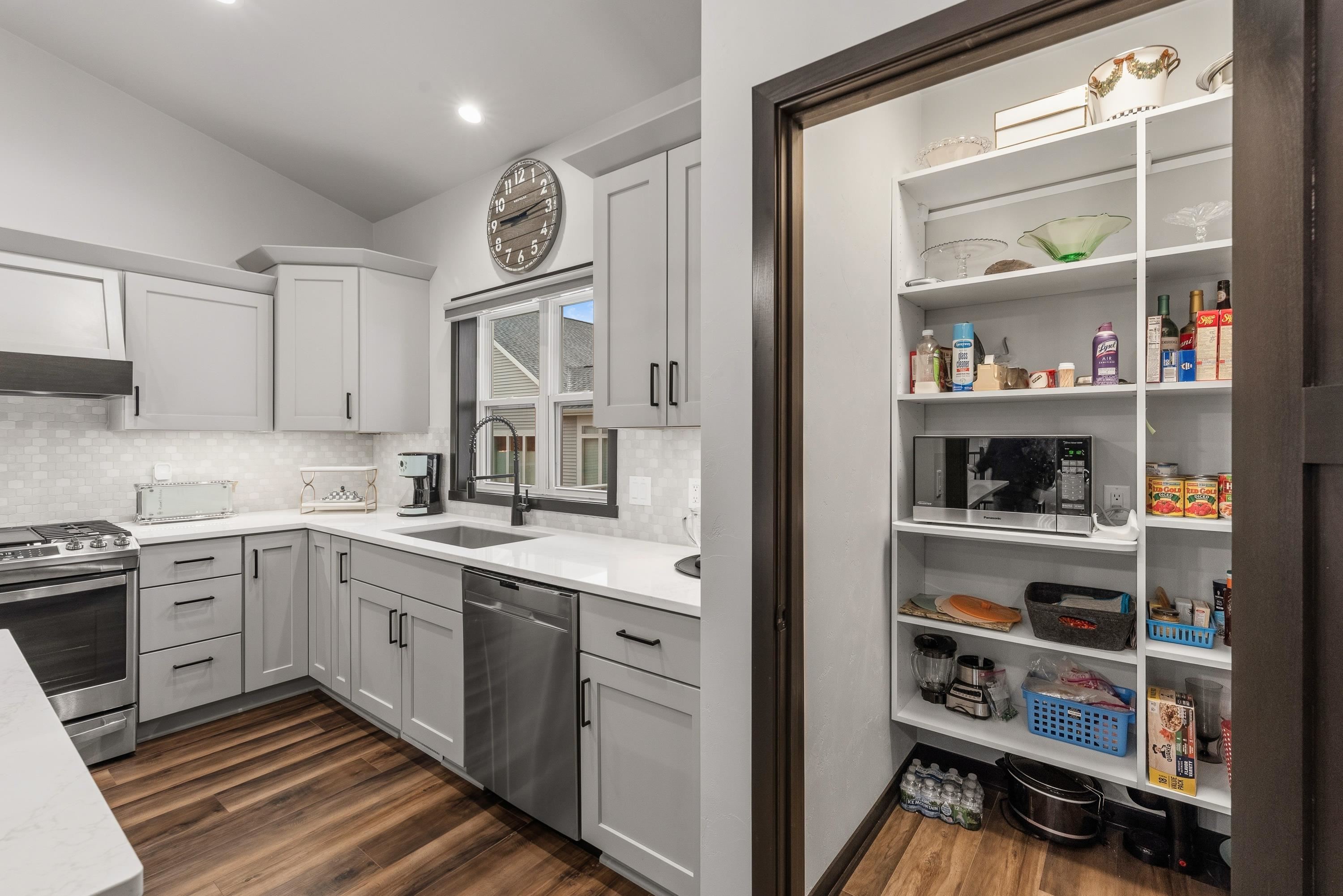 1400 Lighthouse Village Road Fond du Lac, WI 54937 - Photo 13 of 32