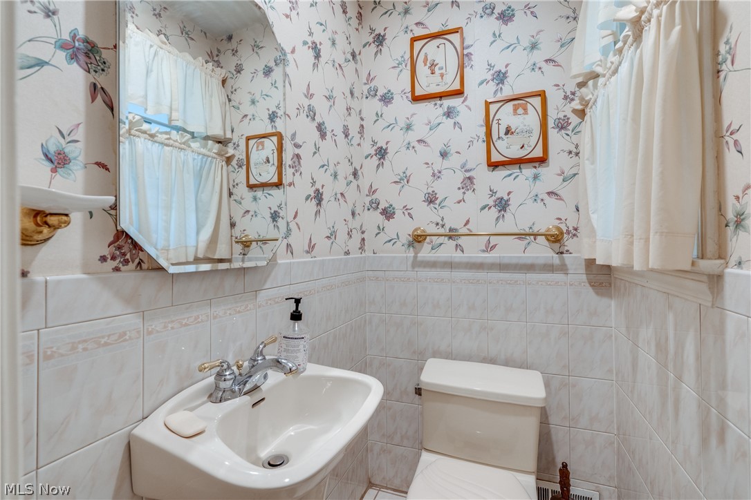 3190 Rumson Road Cleveland, OH 44118 - Photo 15 of 35 Gallery Image 15
