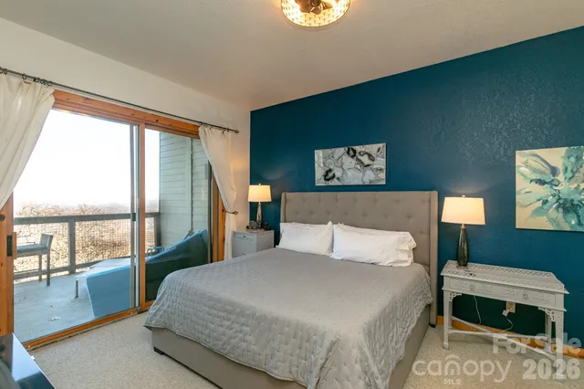 $525,000 | 30 Club Villa Court, Unit B/3, Burnsville, NC 28714