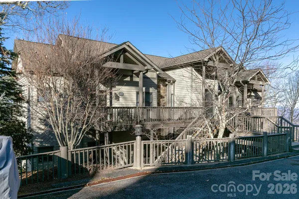 $525,000 | 30 Club Villa Court, Unit B/3, Burnsville, NC 28714