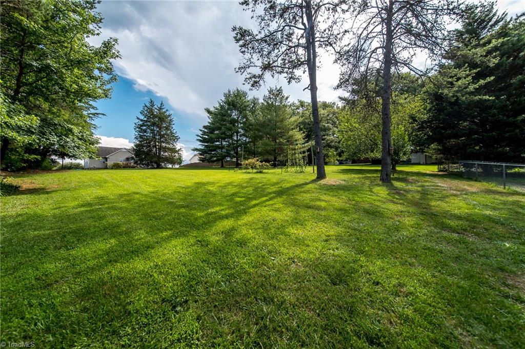 5995 Holder Road Clemmons, NC 27012 - Photo 12 of 48 Gallery Image 12
