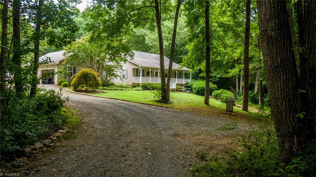 5995 Holder Road Clemmons, NC 27012 - Photo 3 of 48 Gallery Image 3