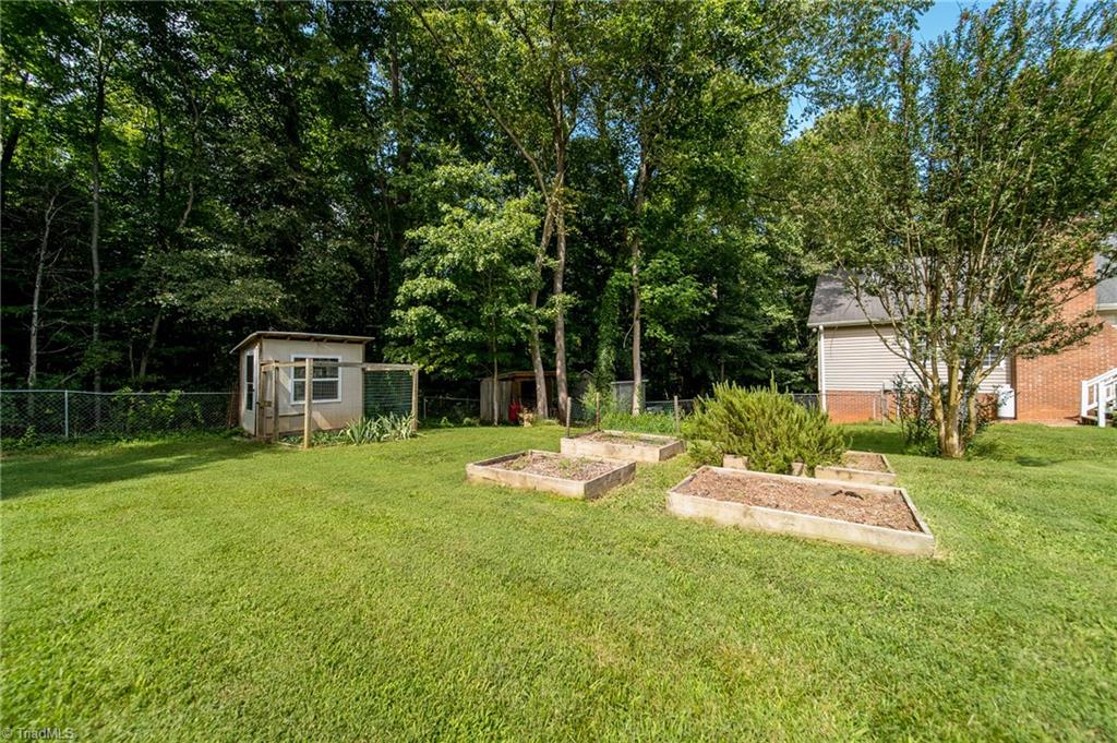 5995 Holder Road Clemmons, NC 27012 - Photo 6 of 48 Gallery Image 6