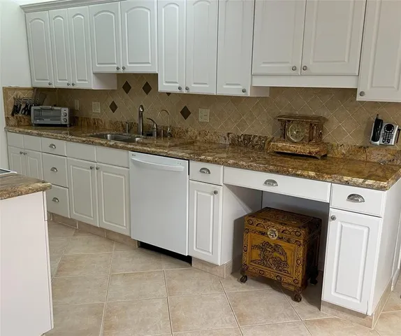 $119,000 | 2057 Cambridge C, Unit 2057, Deerfield Beach, FL 33442