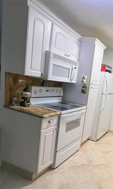 2057 Cambridge C, Unit 2057 Deerfield Beach, FL 33442 - Photo 2 of 29