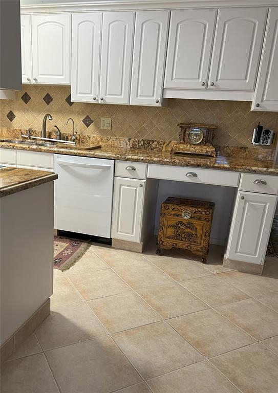 2057 Cambridge C, Unit 2057 Deerfield Beach, FL 33442 - Photo 3 of 29