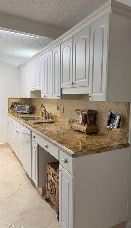 2057 Cambridge C, Unit 2057 Deerfield Beach, FL 33442 - Photo 4 of 29