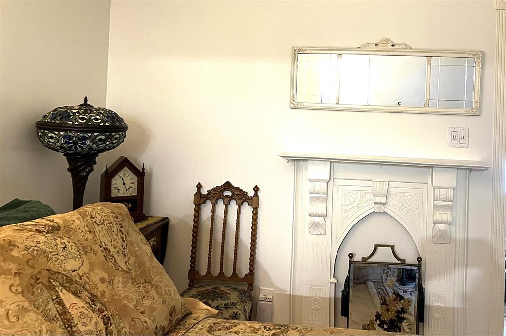 2057 Cambridge C, Unit 2057 Deerfield Beach, FL 33442 - Photo 10 of 29 SURROUND FIREPLACE WITH MANTEL