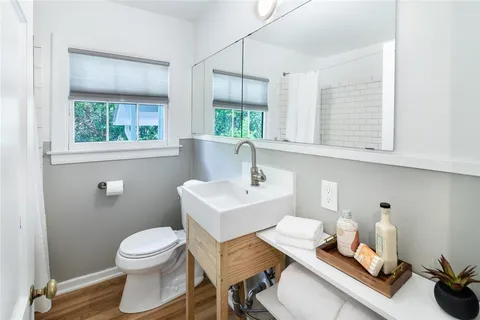 $3,100 | 1800 Winsted Lane, Unit A, Austin, TX 78703