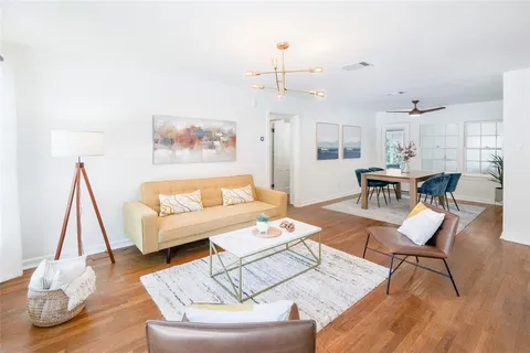 $3,100 | 1800 Winsted Lane, Unit A, Austin, TX 78703