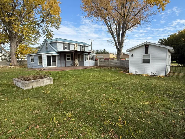 $199,900 | 321 Park Street, Walworth, WI 53184