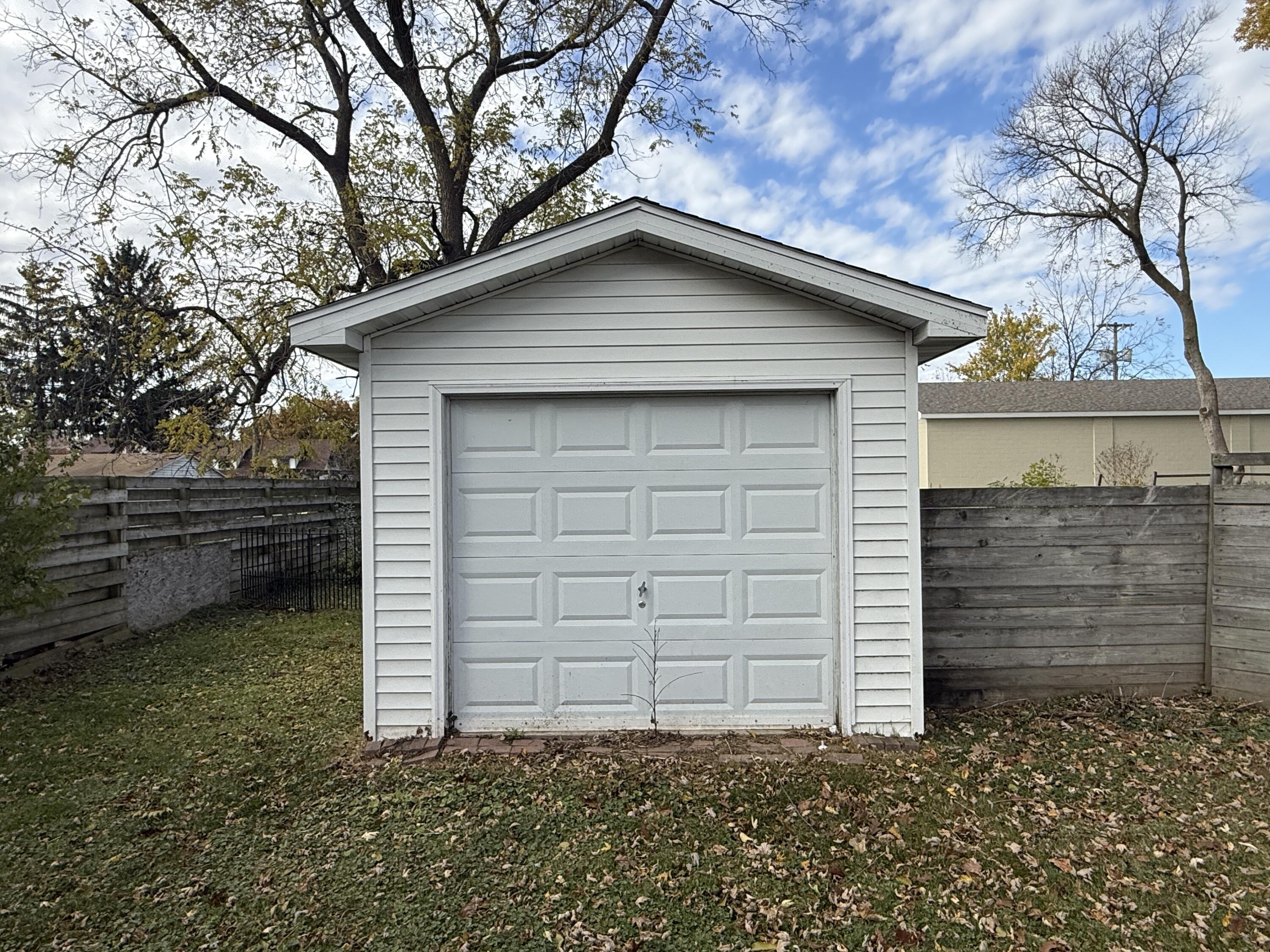 321 Park Street Walworth, WI 53184 - Photo 19 of 23 Garage