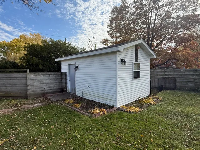 $199,900 | 321 Park Street, Walworth, WI 53184