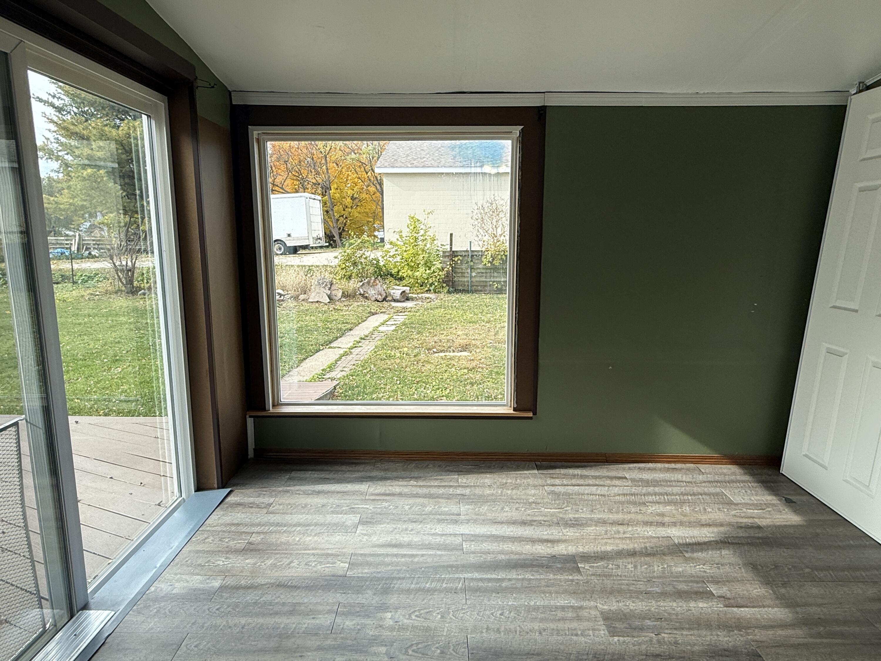 321 Park Street Walworth, WI 53184 - Photo 9 of 23 Dining Area