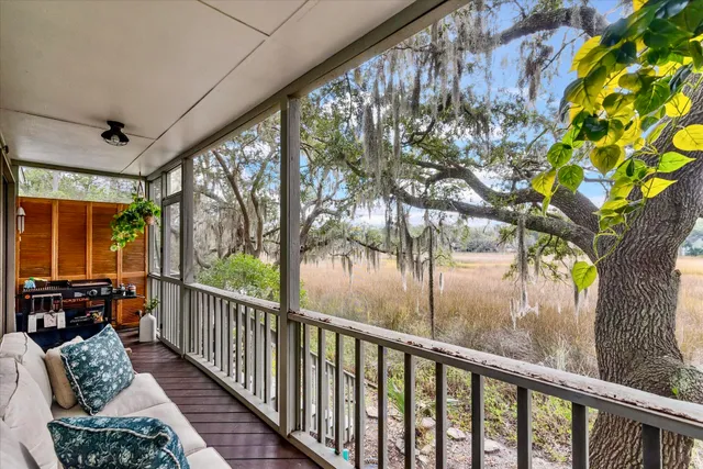 $600,000 | 1080 Marsh Ct Lane, Mount Pleasant, SC 29464