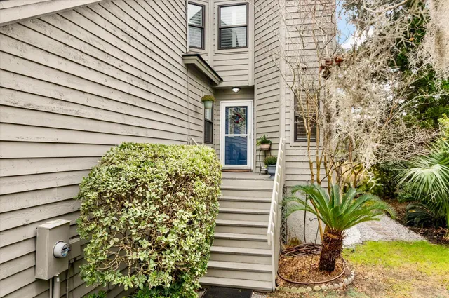 $600,000 | 1080 Marsh Ct Lane, Mount Pleasant, SC 29464