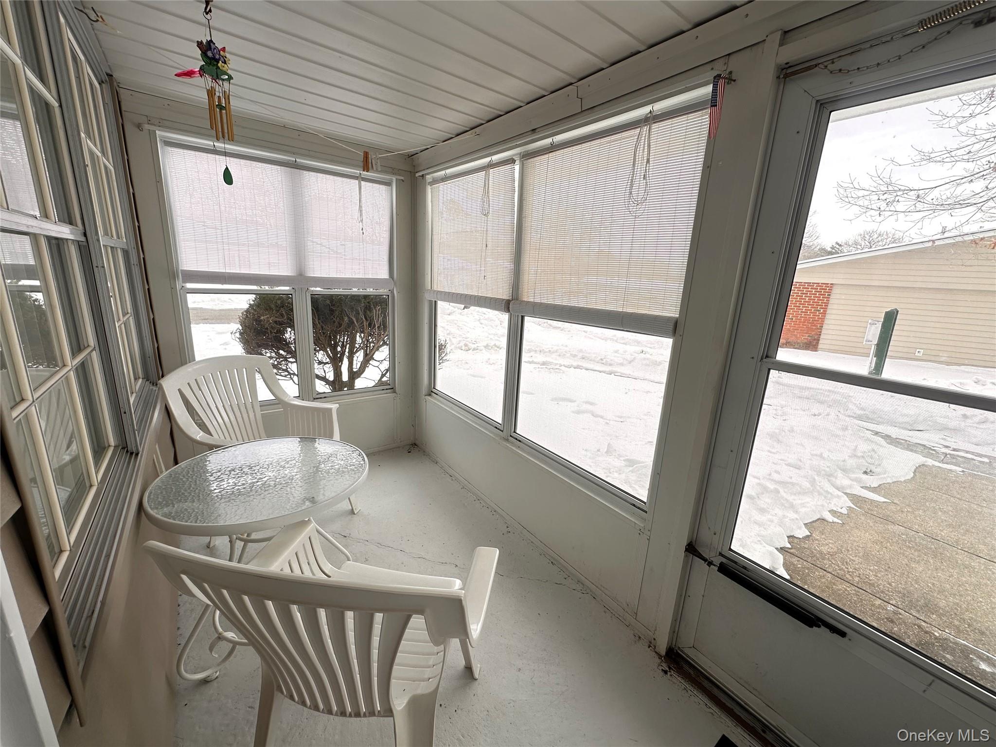 258 Newcastle Court, Unit F Ridge, NY 11961 - Photo 4 of 12