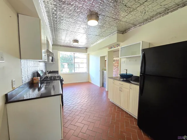 $2,000 | 1924 Glenmore Avenue, Baton Rouge, LA 70808