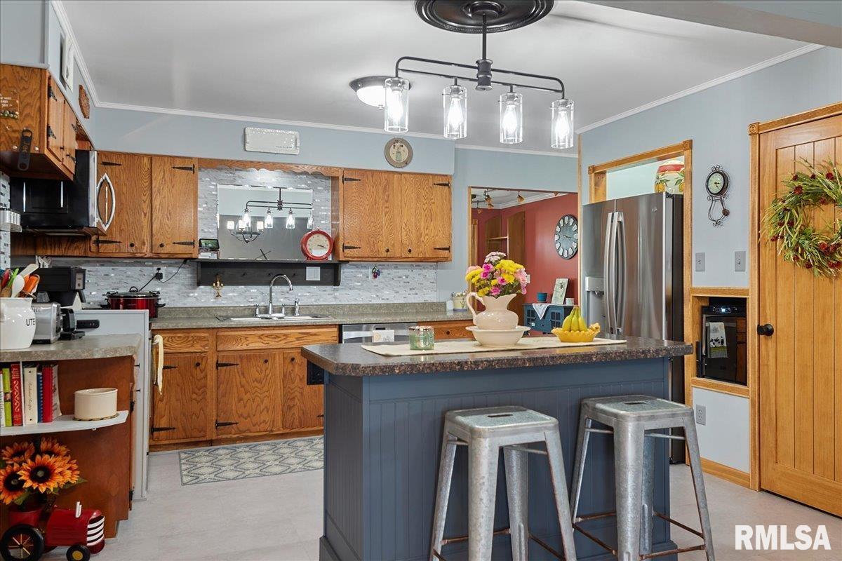 2529 County Road 625 East Rochester, IL 62563 - Photo 15 of 56 Gallery Image 15