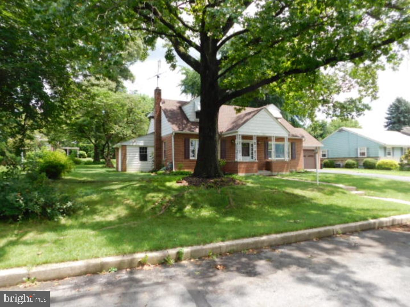 3617 Rosewood Road Reading, PA 19605 - Photo 3 of 20 Gallery Image 3