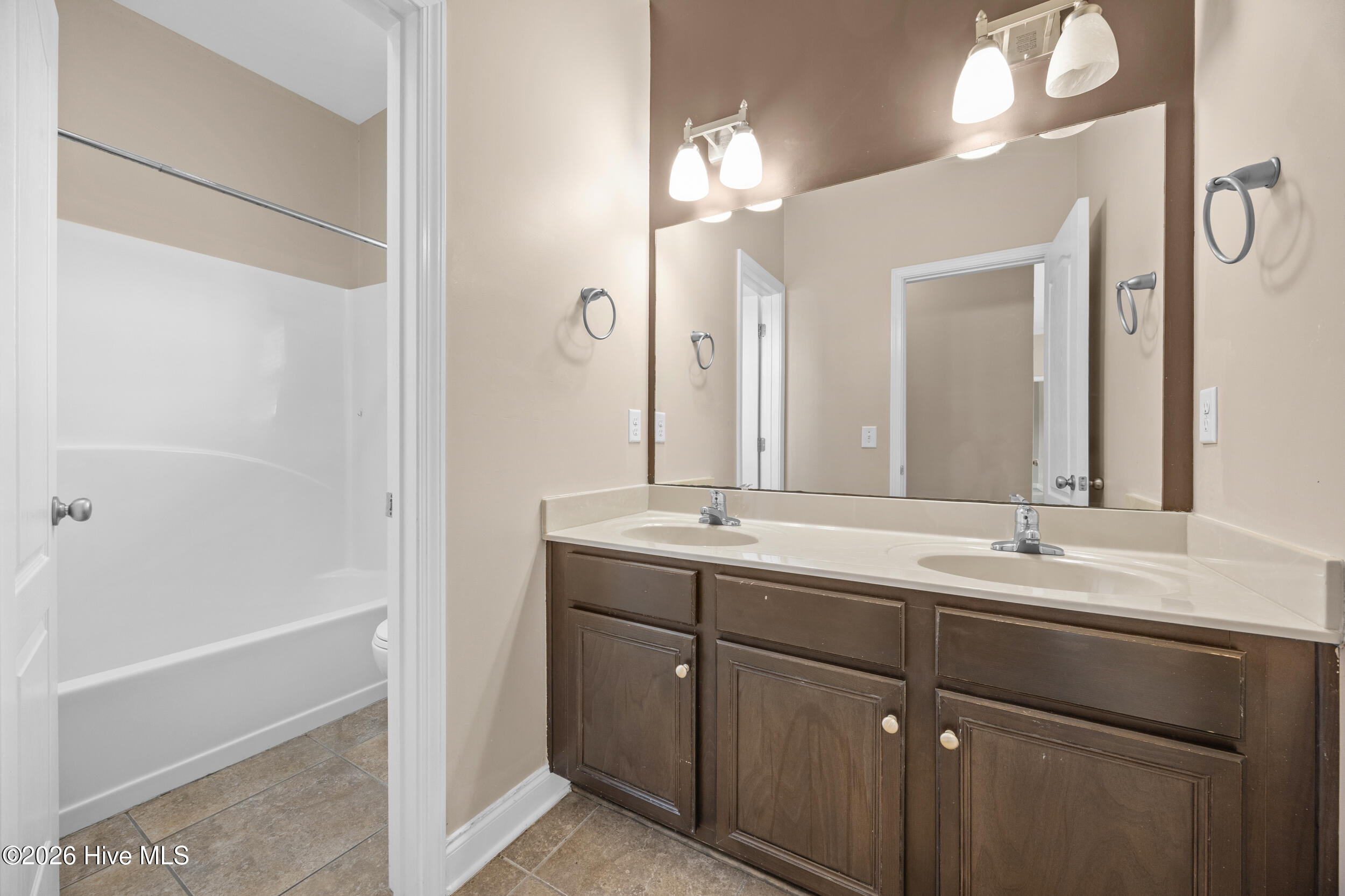 180 River Winding Road Jacksonville, NC 28540 - Photo 38 of 63 Gallery Image 38