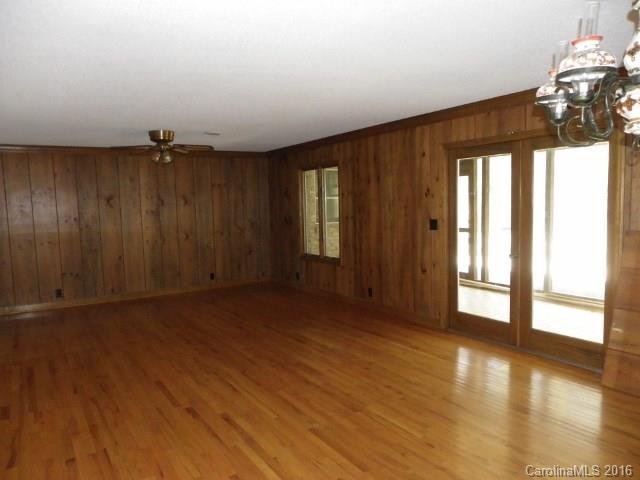 1956 Southridge Lane Fort Mill, SC 29708 - Photo 2 of 11 Gallery Image 2