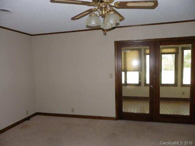 1956 Southridge Lane Fort Mill, SC 29708 - Photo 4 of 11 Gallery Image 4