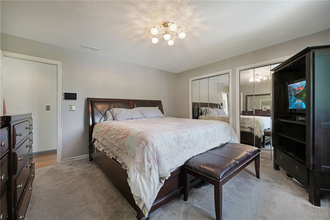 29 Valley View Drive Cranston, RI 02921 - Photo 17 of 32