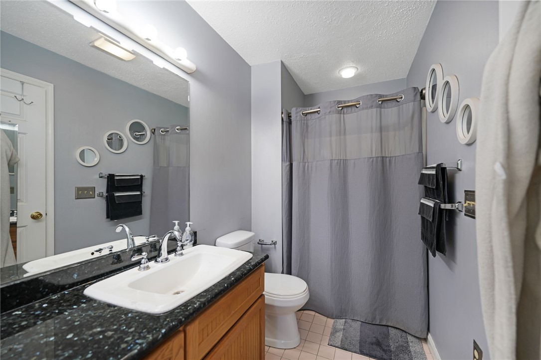 29 Valley View Drive Cranston, RI 02921 - Photo 19 of 32