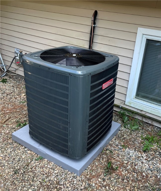 29 Valley View Drive Cranston, RI 02921 - Photo 29 of 32