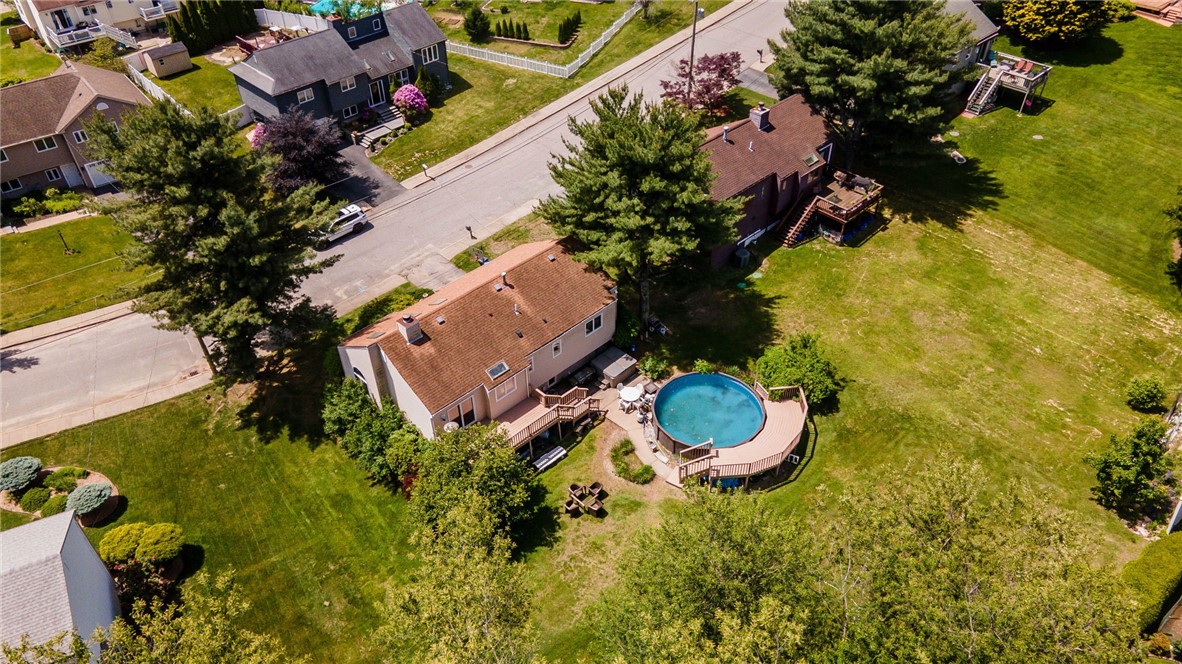 29 Valley View Drive Cranston, RI 02921 - Photo 7 of 32