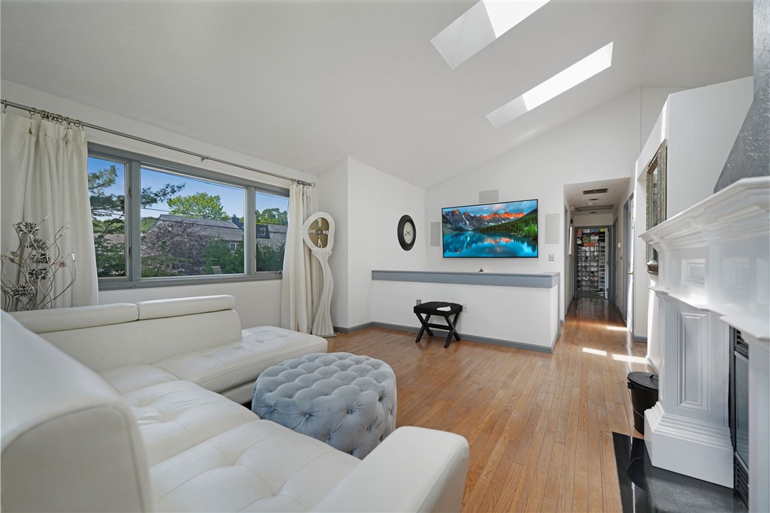 29 Valley View Drive Cranston, RI 02921 - Photo 9 of 32