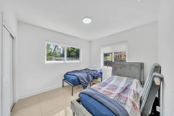 $650,000 | 16010 Northeast 5th Avenue, Miami, FL 33162
