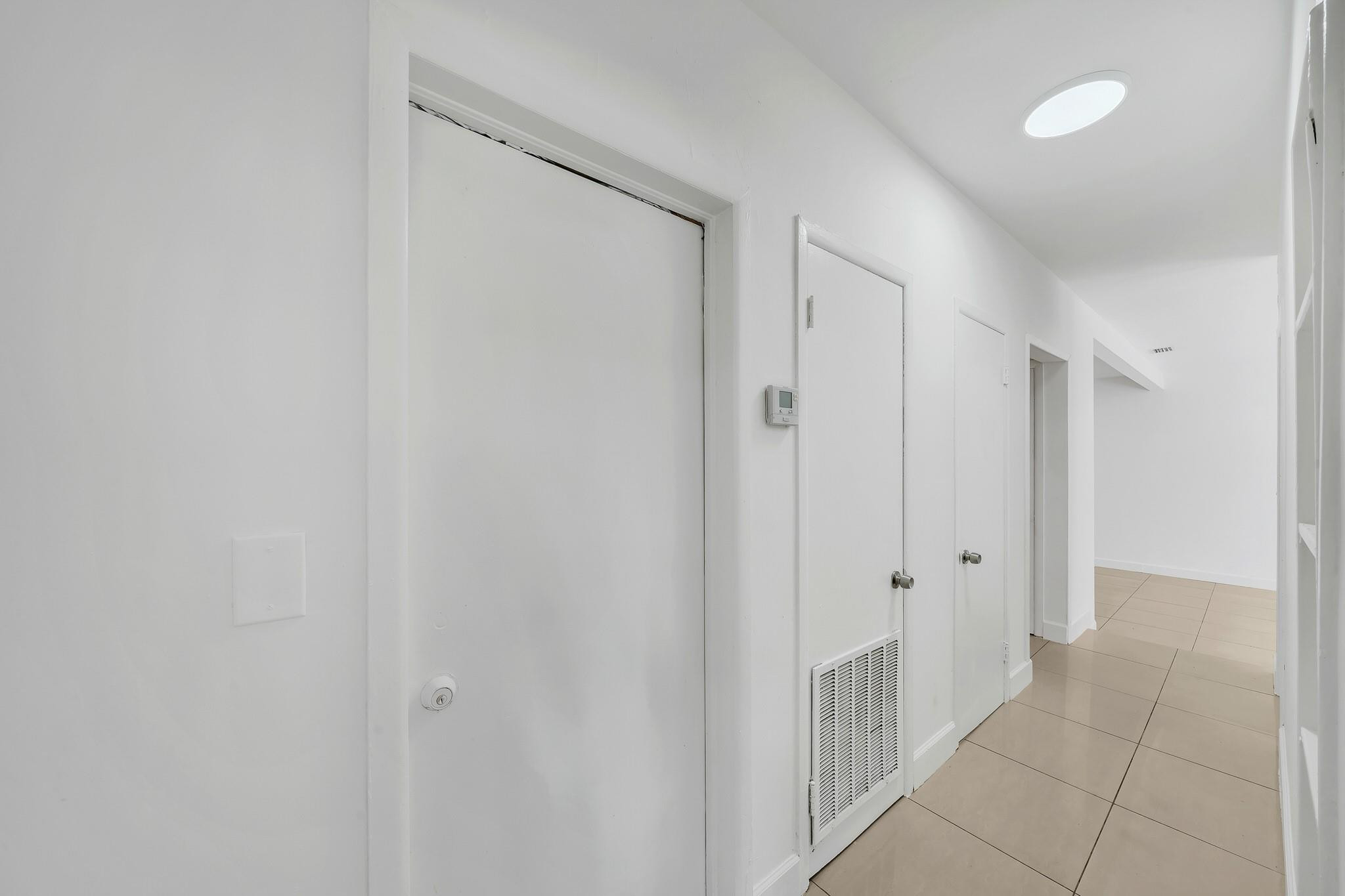 16010 Northeast 5th Avenue Miami, FL 33162 - Photo 23 of 59 Photo 23