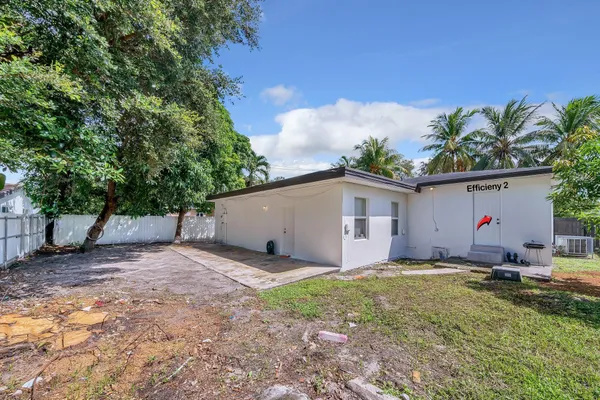 $650,000 | 16010 Northeast 5th Avenue, Miami, FL 33162