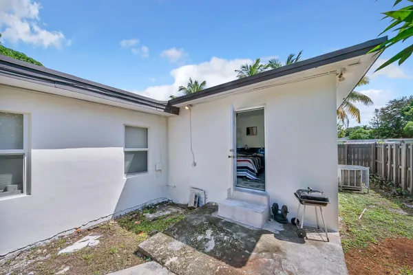 $650,000 | 16010 Northeast 5th Avenue, Miami, FL 33162