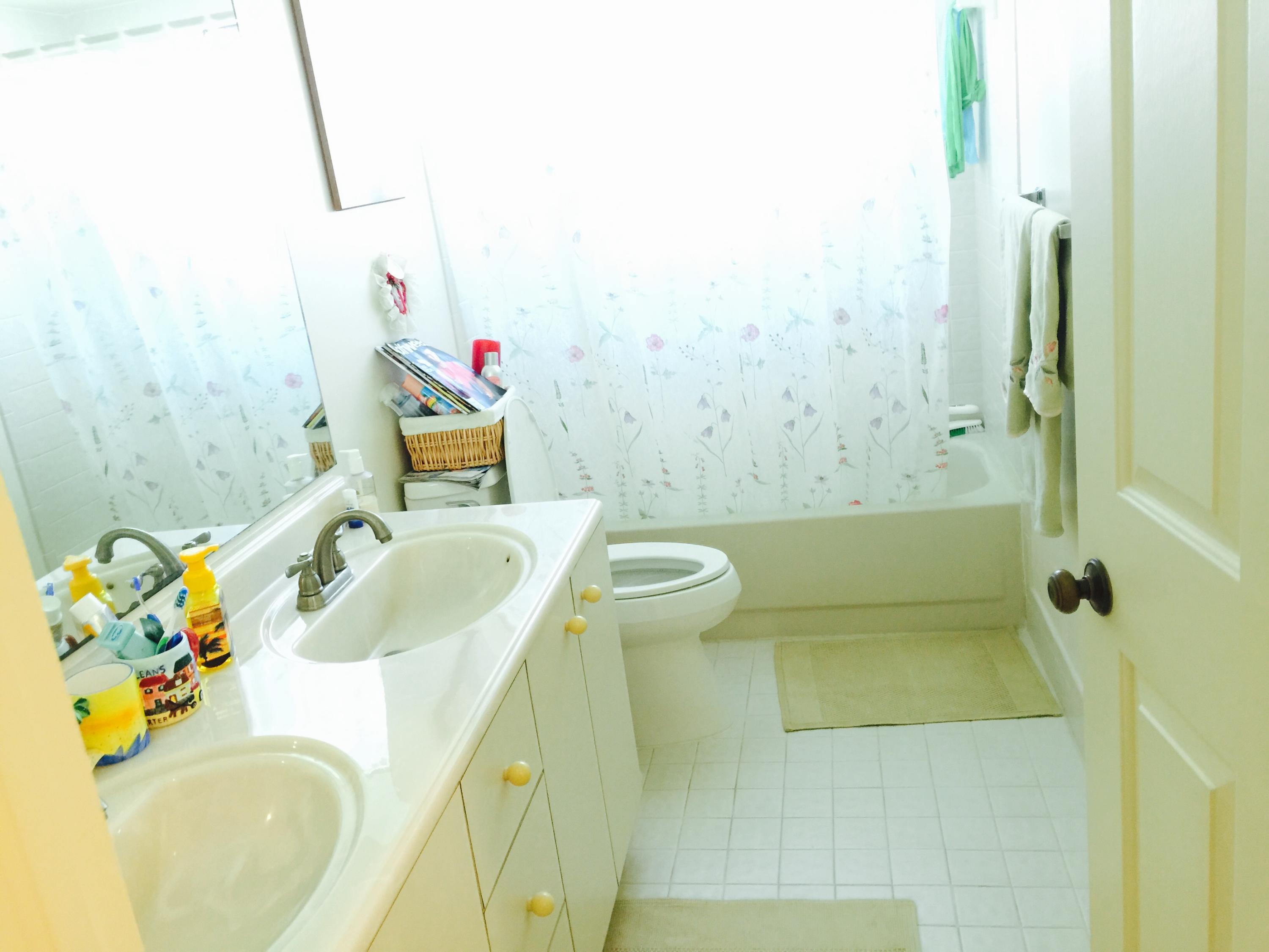 10161 182nd Lane South Boca Raton, FL 33498 - Photo 11 of 31 guest bathroom