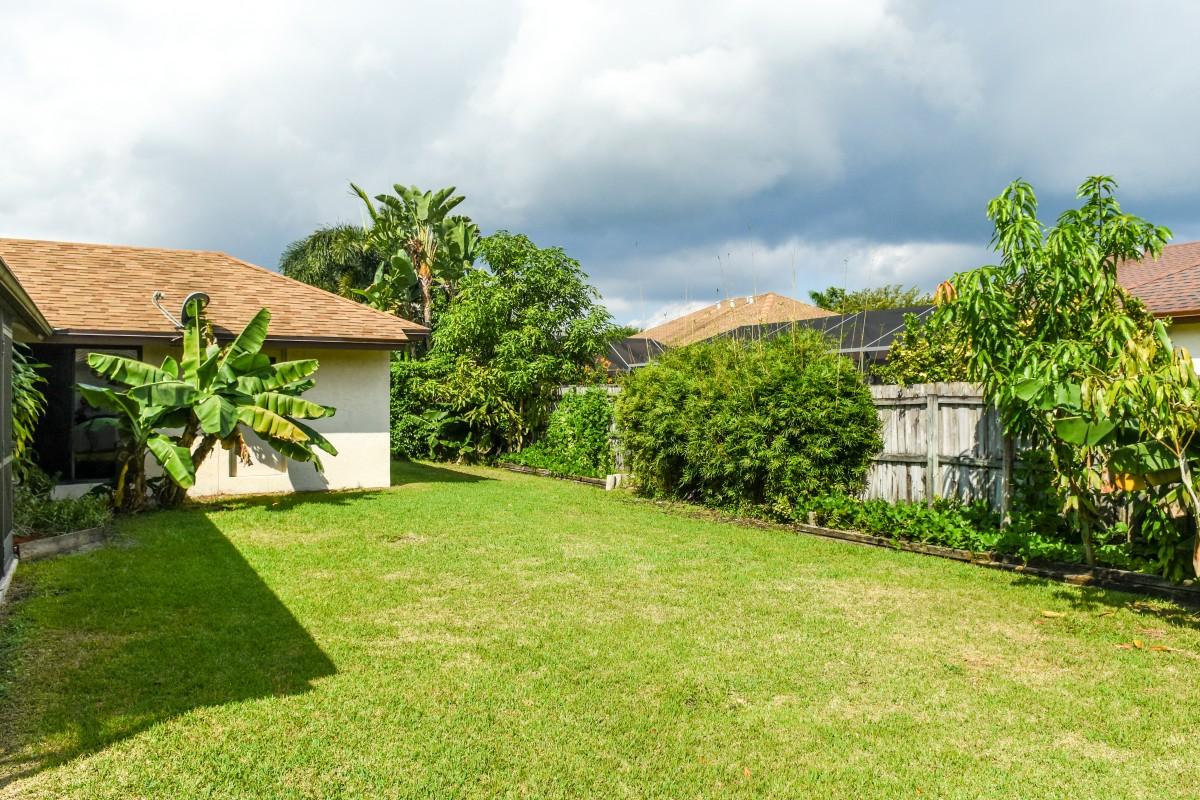 10161 182nd Lane South Boca Raton, FL 33498 - Photo 18 of 31 Kim Backyard 2