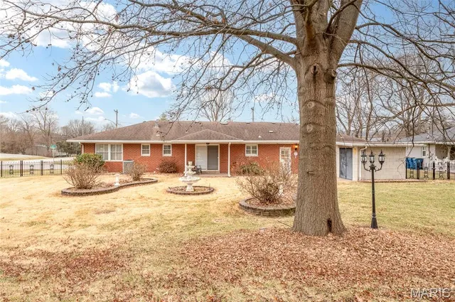 $249,900 | 805 Carl Street, Collinsville, IL 62234