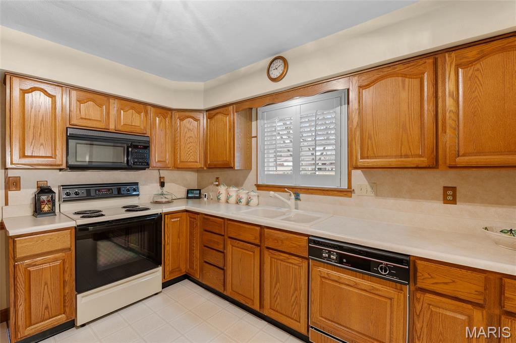 805 Carl Street Collinsville, IL 62234 - Photo 7 of 35