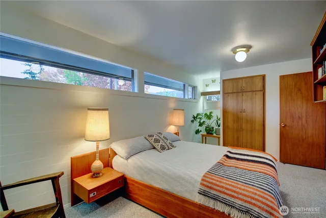 $679,000 | 1015 South 9th Street, Mount Vernon, WA 98274