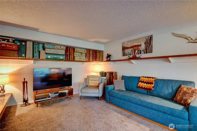 $679,000 | 1015 South 9th Street, Mount Vernon, WA 98274