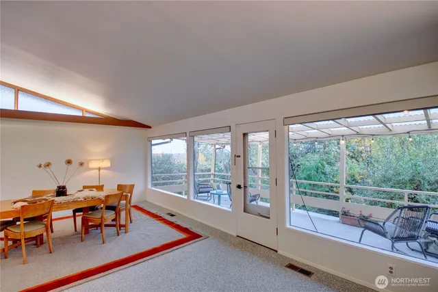 $679,000 | 1015 South 9th Street, Mount Vernon, WA 98274