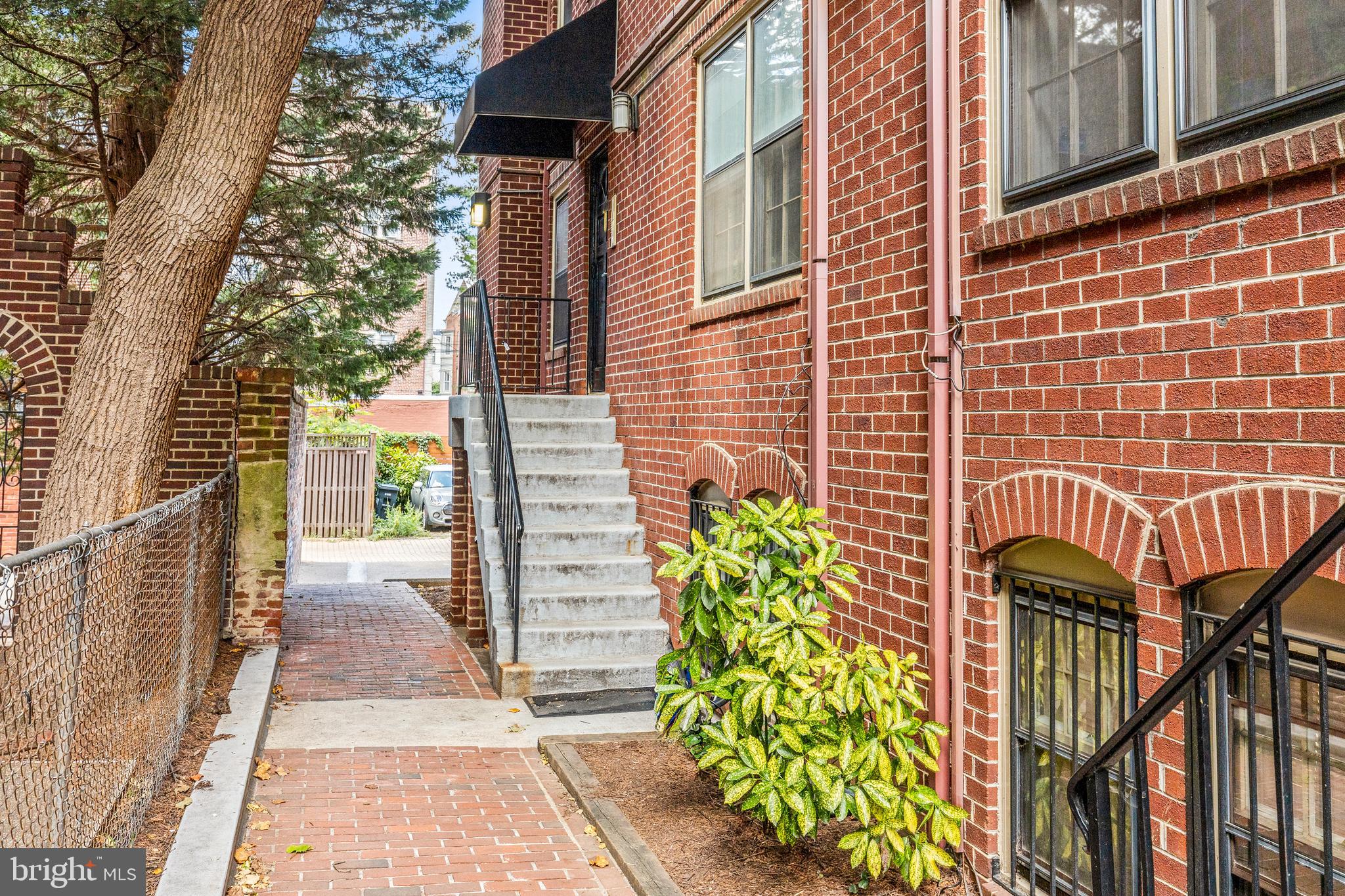 1730 16th Street Northwest, Unit 14 Washington, DC 20009 - Photo 27 of 30 a view of a pathway with a house