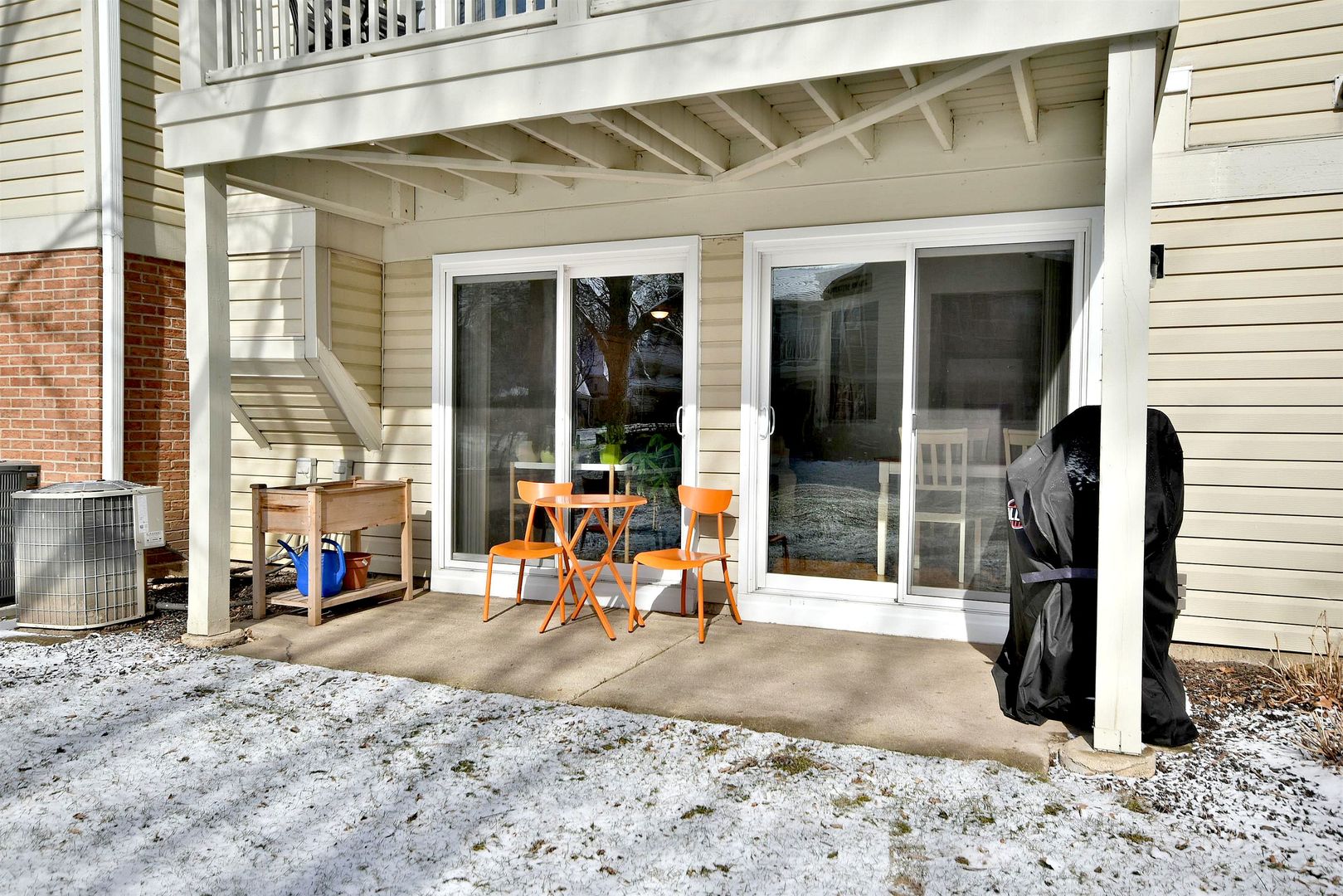 1622 Hadley Court, Unit C1 Wheeling, IL 60090 - Photo 23 of 32 a view of a entryway front of a house