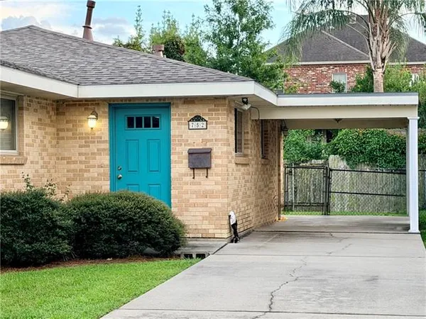 $1,450 | 752 Allen Toussaint Boulevard, New Orleans, LA 70124