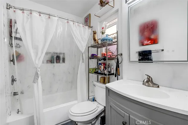 $3,640,000 | 6640 Darby Avenue, Reseda, CA 91335