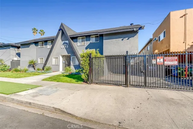 $3,640,000 | 6640 Darby Avenue, Reseda, CA 91335