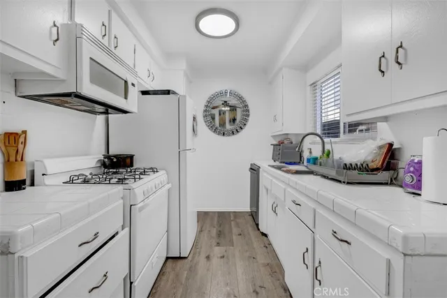 $3,640,000 | 6640 Darby Avenue, Reseda, CA 91335