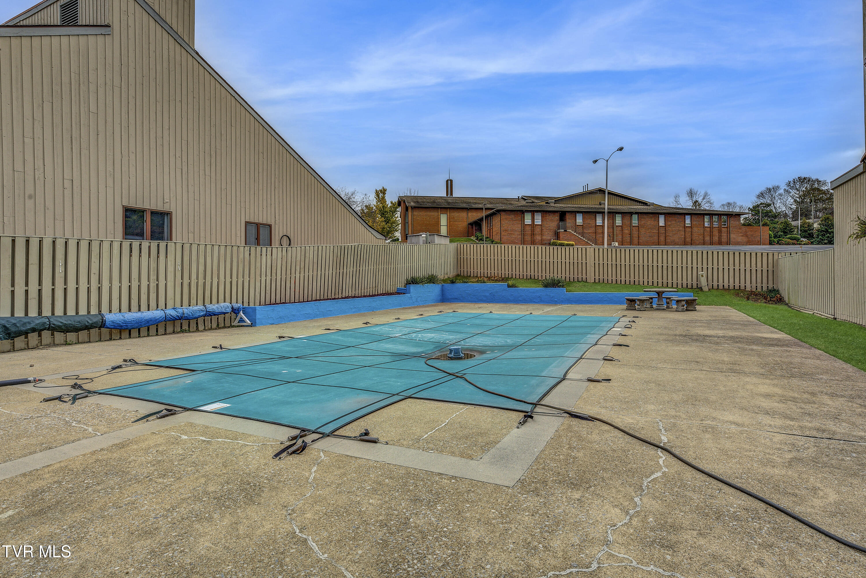112 Scotland Road, Unit B5 Kingsport, TN 37660 - Photo 35 of 38 Scotland-Exterior-4